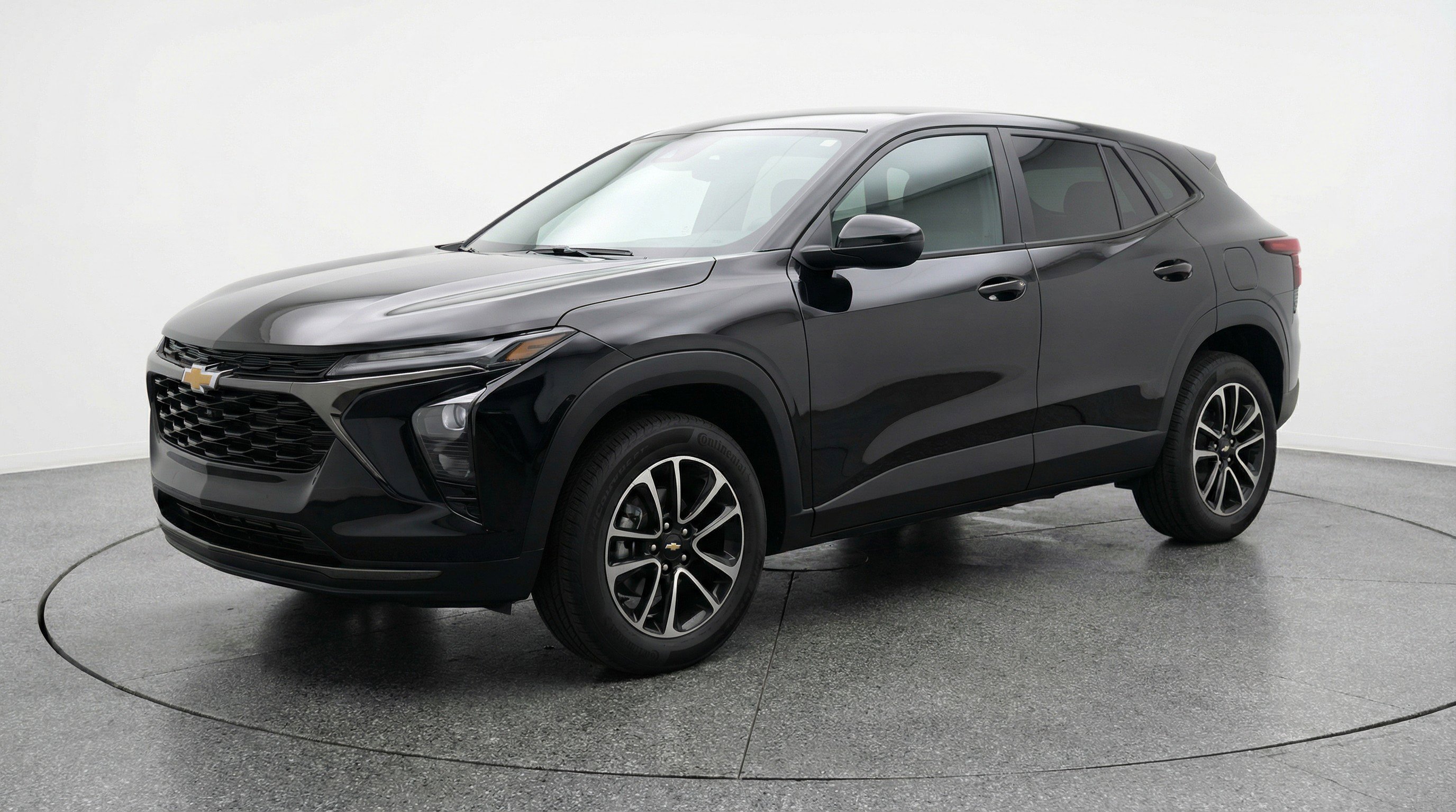 Used 2025 Chevrolet TrailBlazer LT image 3