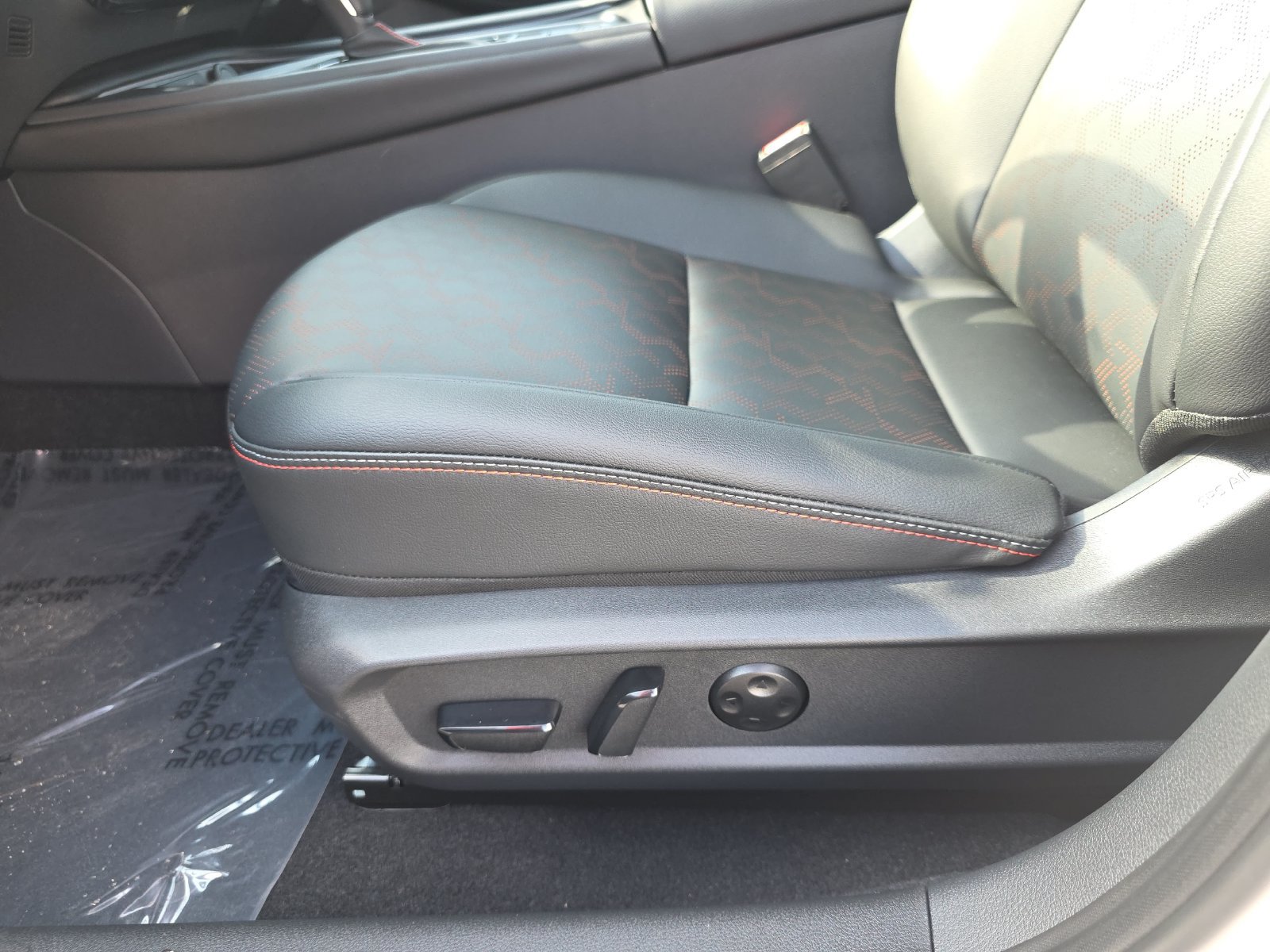 New 2027 Nissan Sentra SR w/ SR Premium Package FWD image 33