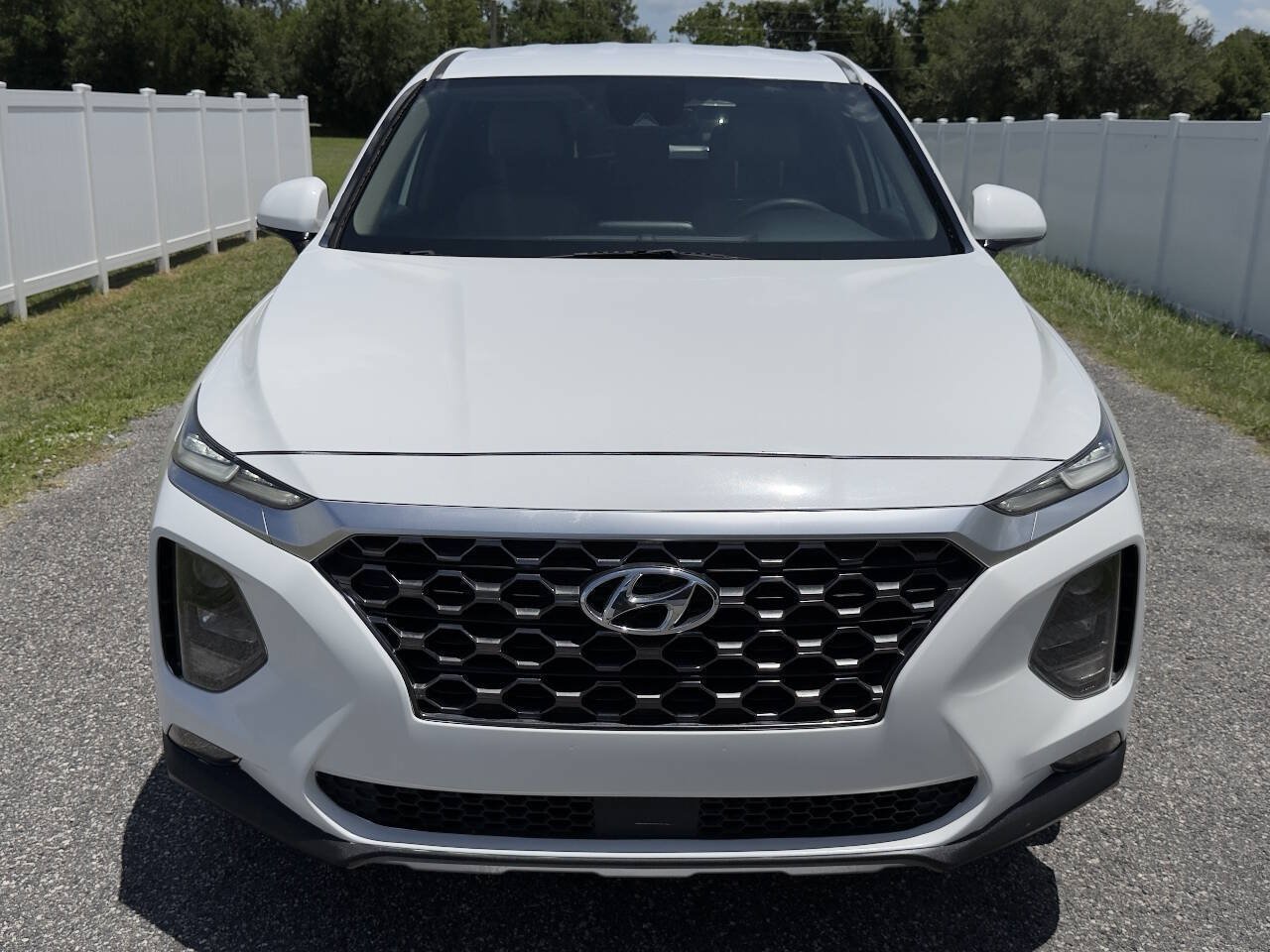 Used 2020 Hyundai Santa Fe SEL FWD image 2