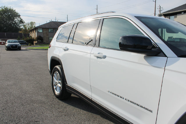 Used 2025 Jeep Grand Cherokee L Laredo AWD/4WD image 48