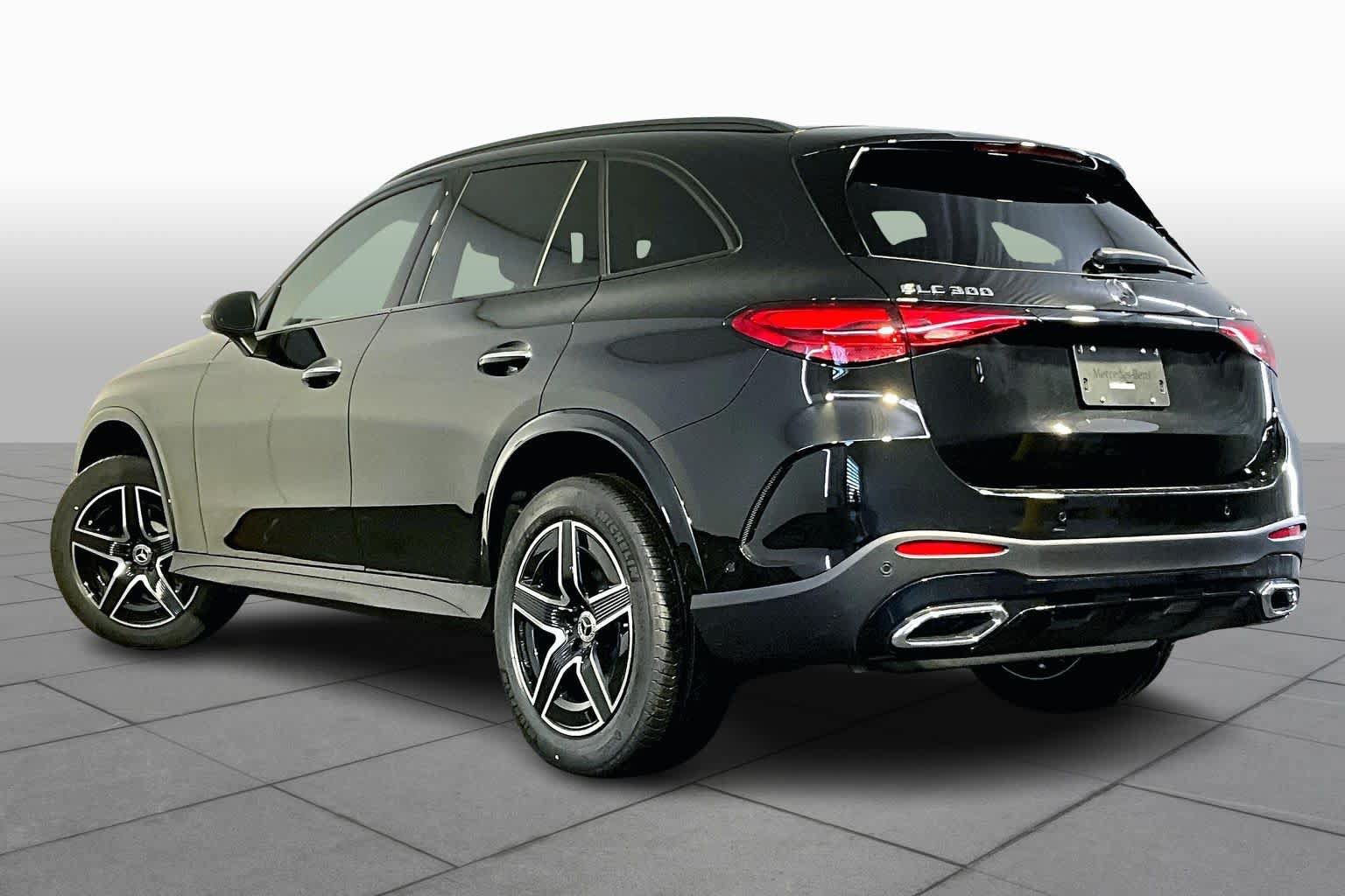 New 2026 Mercedes-Benz GLC 300 4MATIC image 3