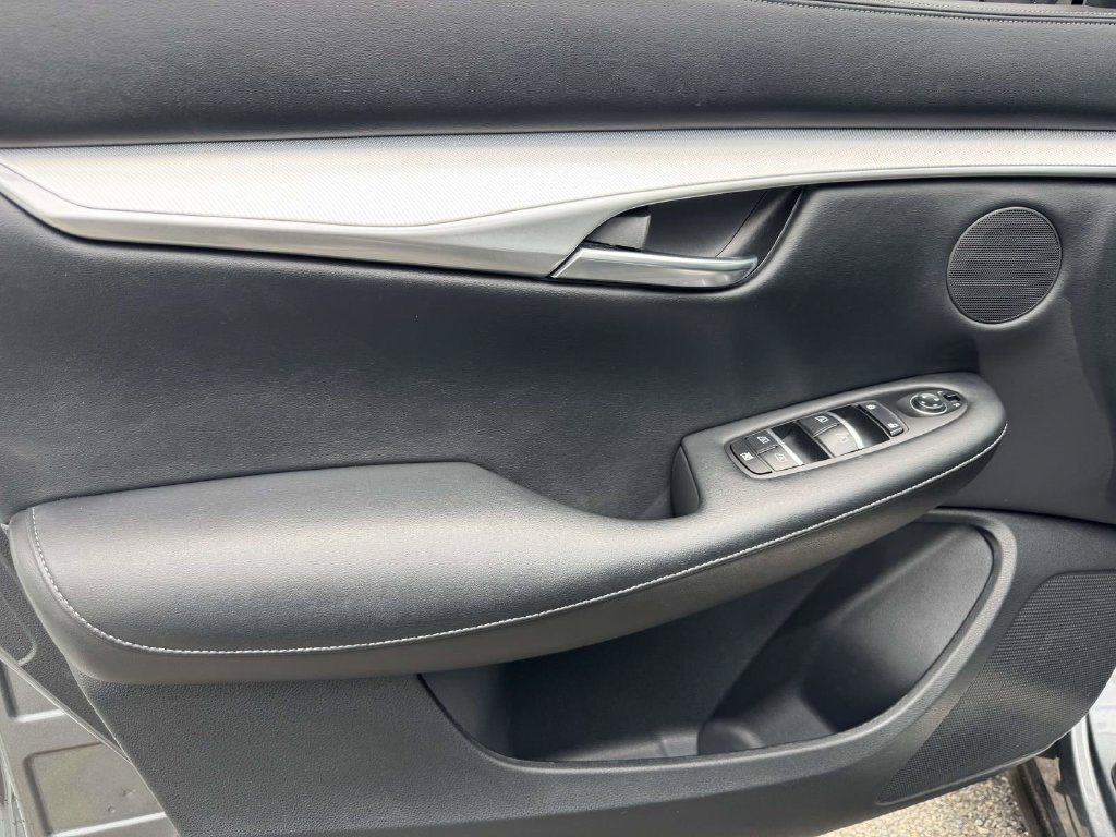 Used 2019 INFINITI QX50 Luxe w/ Navigation Package AWD/4WD image 15