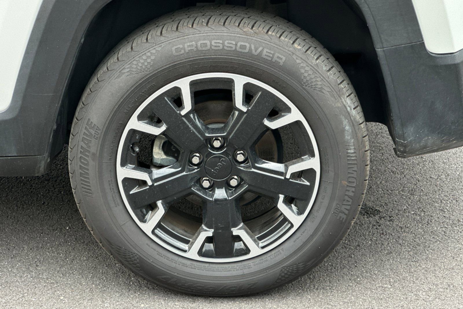 Used 2023 Jeep Renegade Latitude AWD/4WD image 27