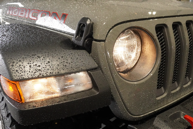 Used 2023 Jeep Wrangler Unlimited Rubicon AWD/4WD image 36