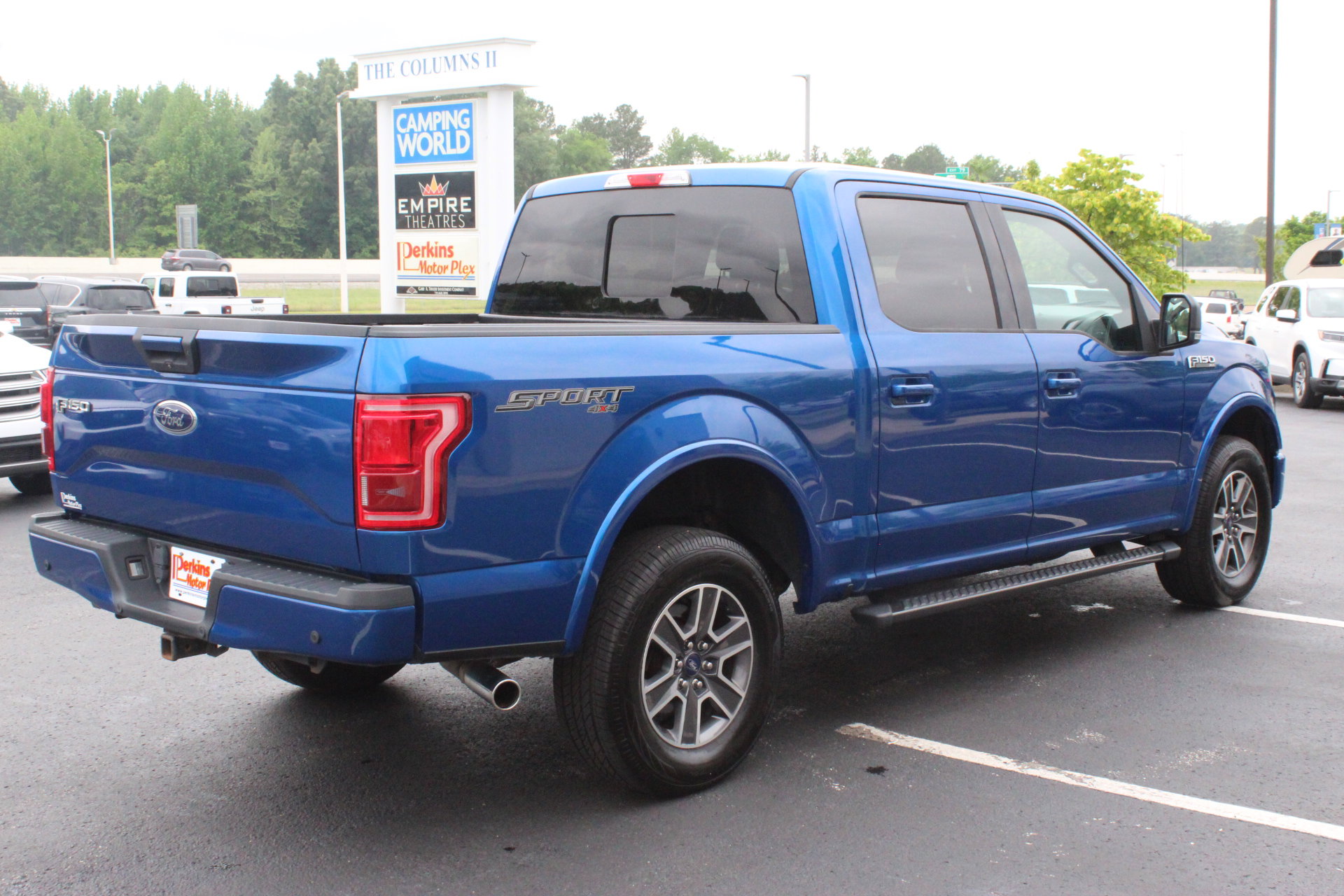 Used 2017 Ford F150 XLT w/ Equipment Group 302A Luxury AWD/4WD image 6
