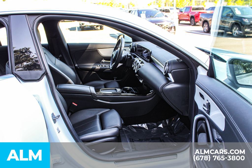 Used 2024 Mercedes-Benz CLA 250 image 21