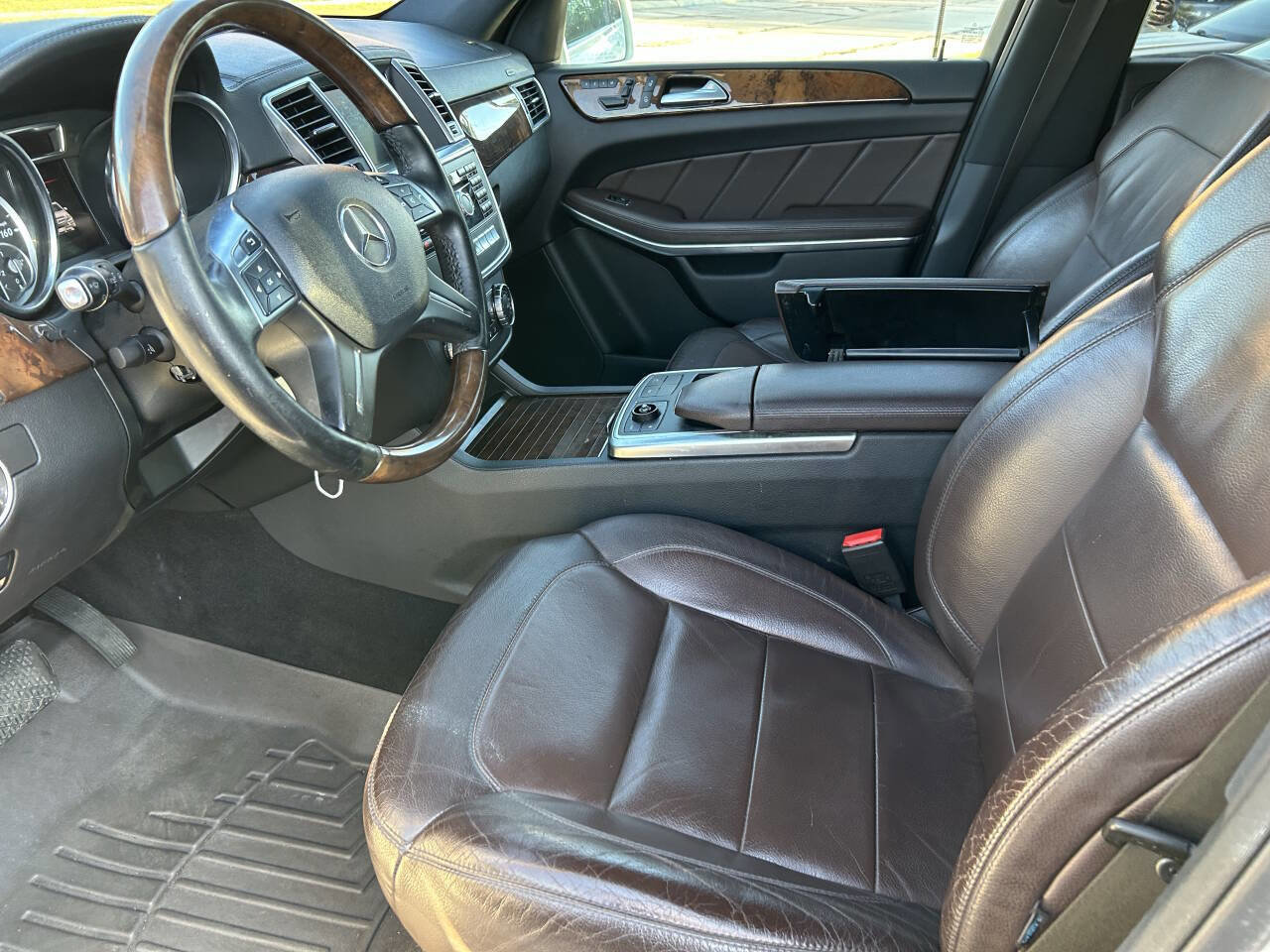 Used 2014 Mercedes-Benz GL 450 4MATIC w/ Appearance Package image 10