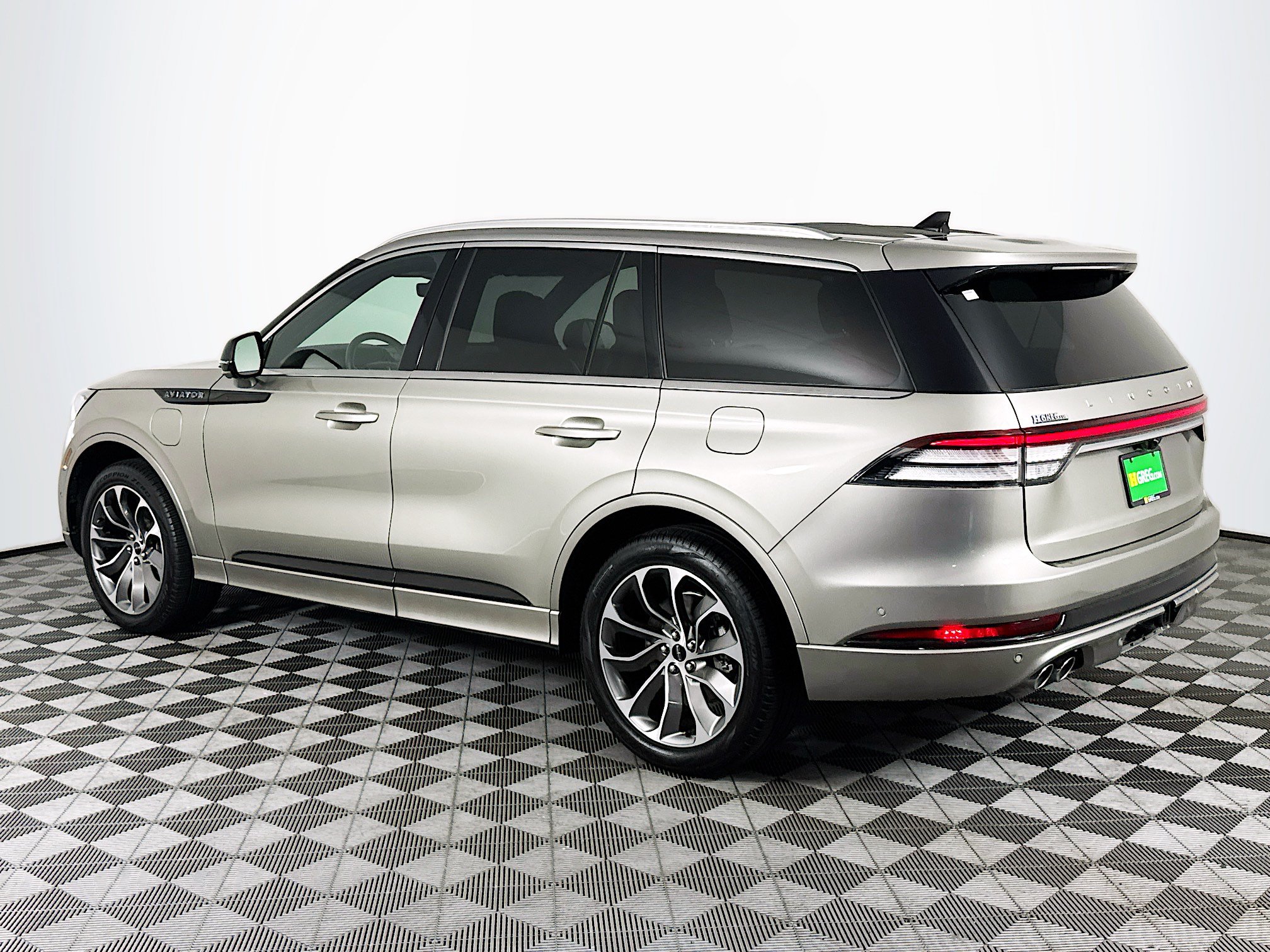Used 2023 Lincoln Aviator Grand Touring w/ Equipment Group 301A AWD/4WD image 6