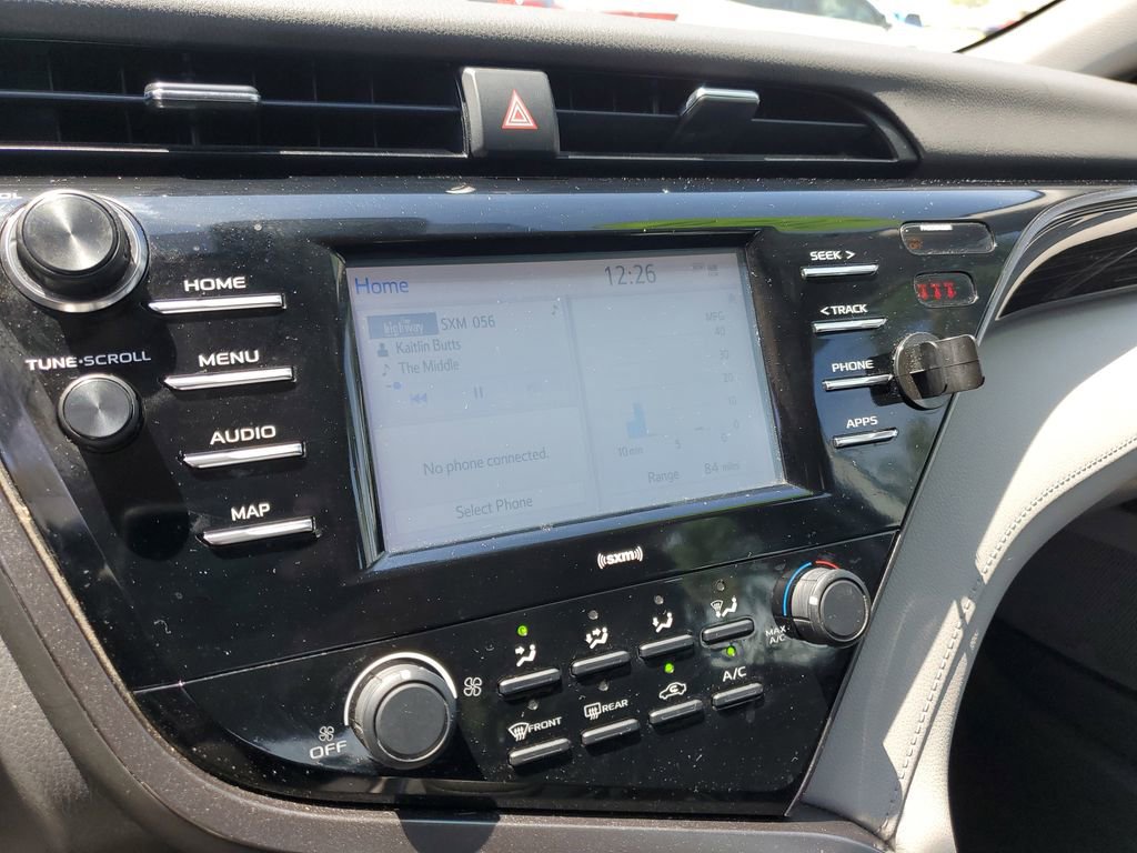 Used 2020 Toyota Camry LE FWD image 25