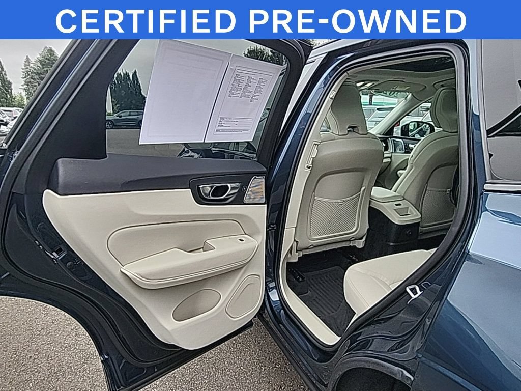Certified 2024 Volvo XC60 T8 Ultimate w/ Protection Package Premier AWD/4WD image 15