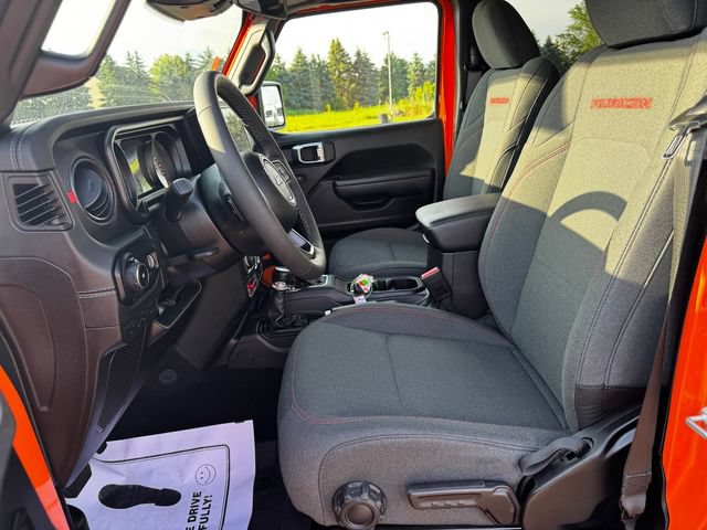 Certified 2025 Jeep Wrangler Unlimited Rubicon w/ Convenience Group AWD/4WD image 21
