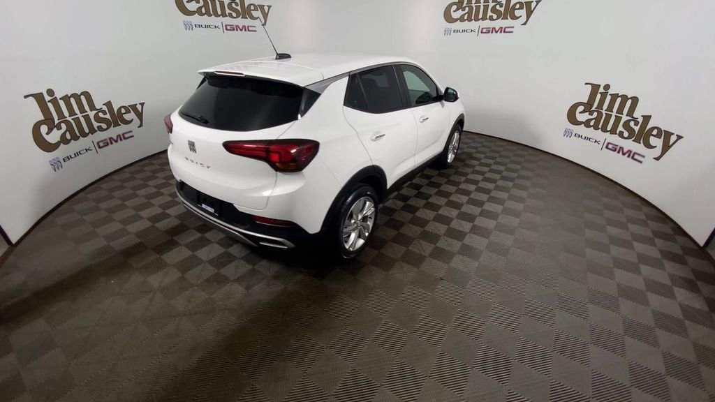 Certified 2024 Buick Encore GX Preferred w/ Comfort Package FWD image 8