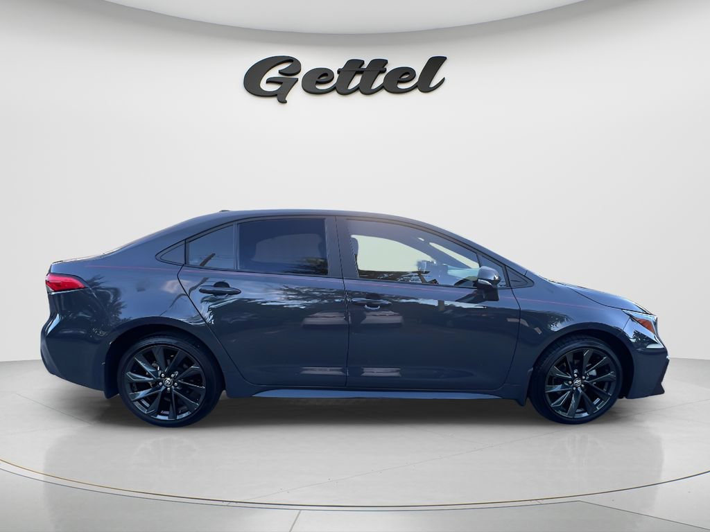 Certified 2026 Toyota Corolla SE FWD image 4