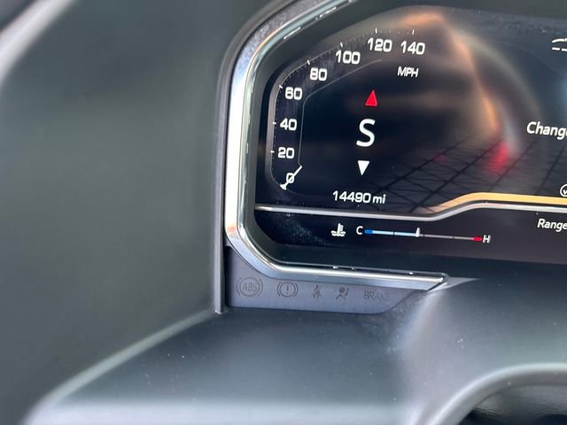 Used 2025 GMC Sierra 2500 AT4 image 19