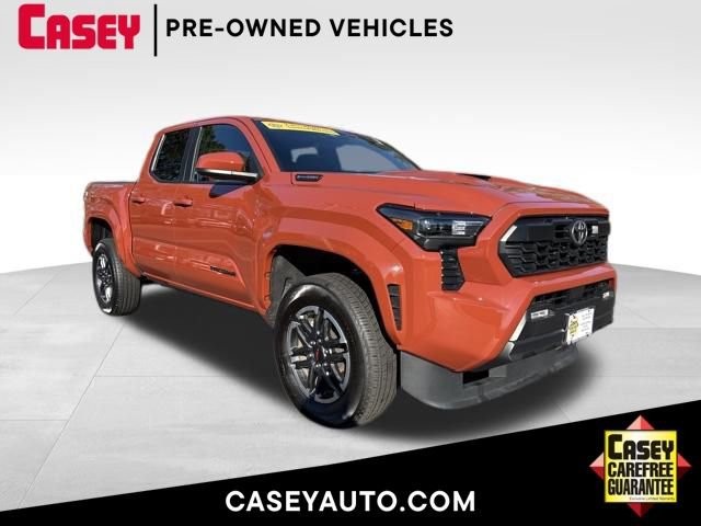 Used 2025 Toyota Tacoma TRD Sport image 1