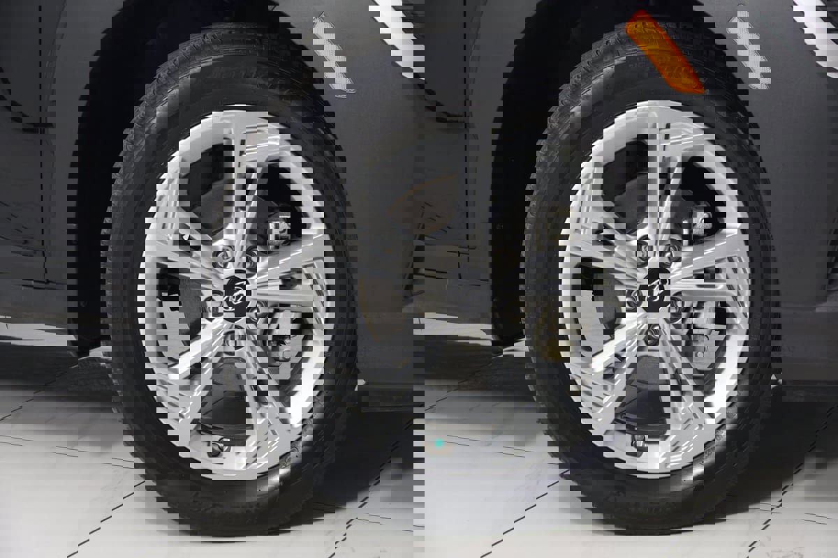 Used 2023 Hyundai Kona SEL w/ Cargo Package image 12