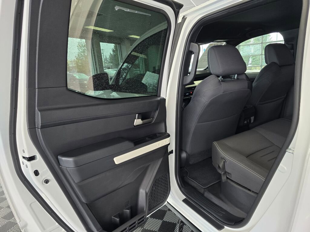 Used 2024 Toyota Tacoma TRD Sport w/ TRD Sport Upgrade Package image 37