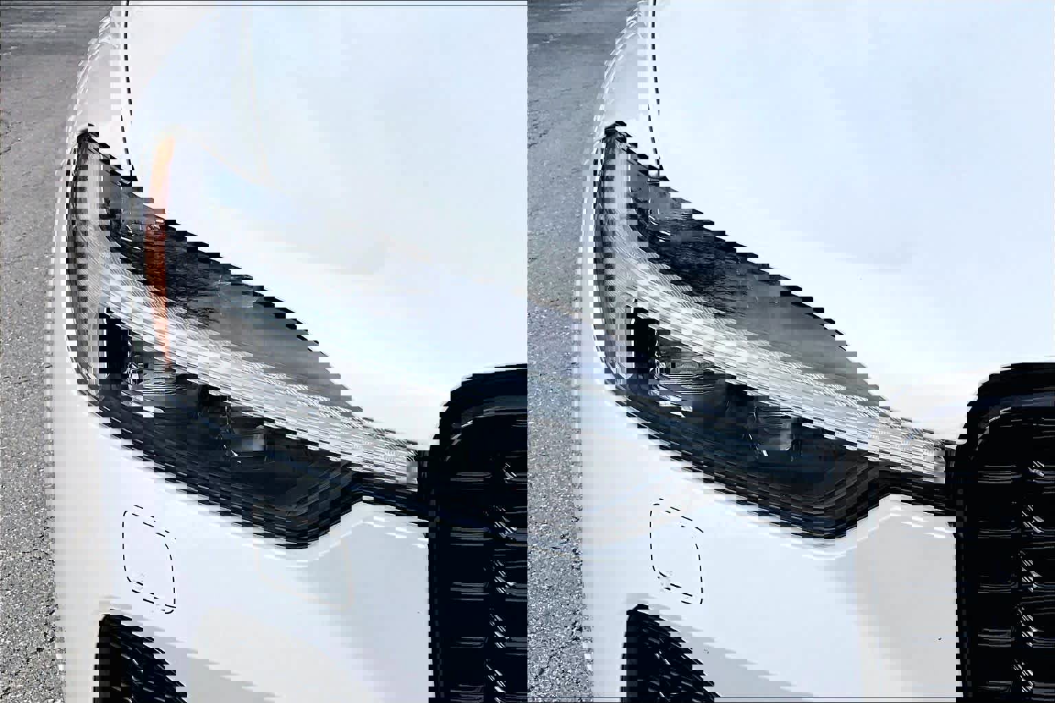 Used 2023 Volvo XC60 B5 Ultimate w/ Climate Package image 27