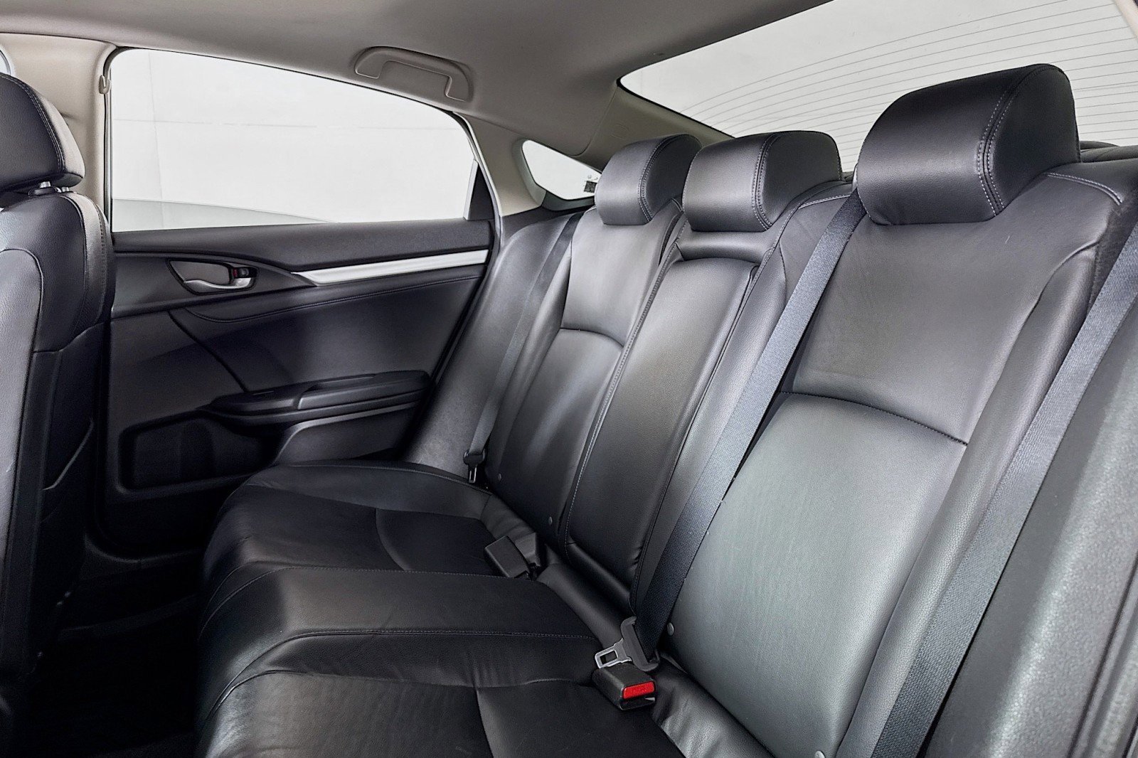 Used 2019 Honda Civic EX-L image 7