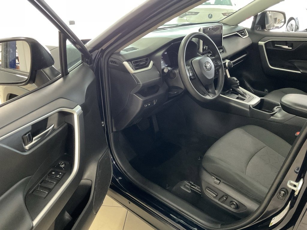Used 2024 Toyota RAV4 XLE image 10