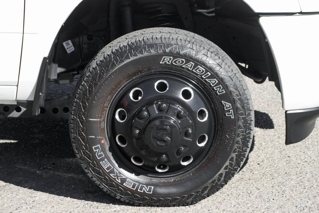 Used 2024 RAM 3500 Laramie w/ Night Edition AWD/4WD image 43