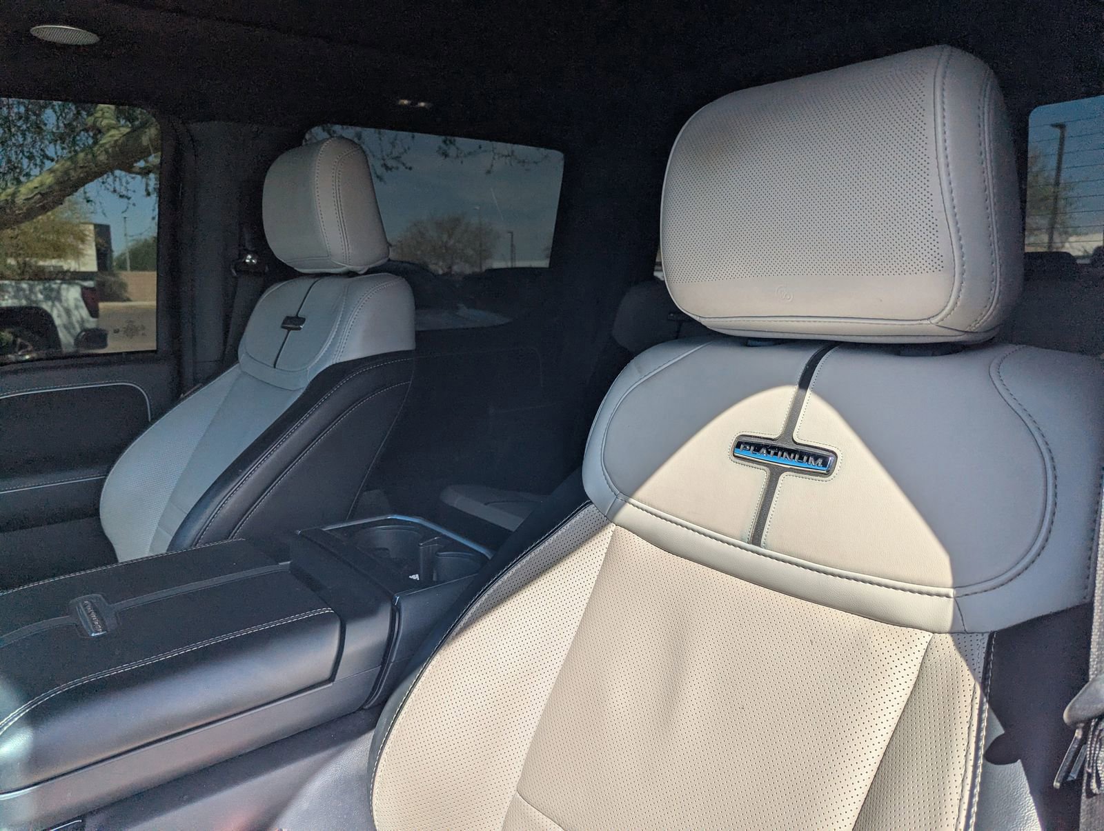 Used 2023 Ford F150 Lightning Platinum image 8