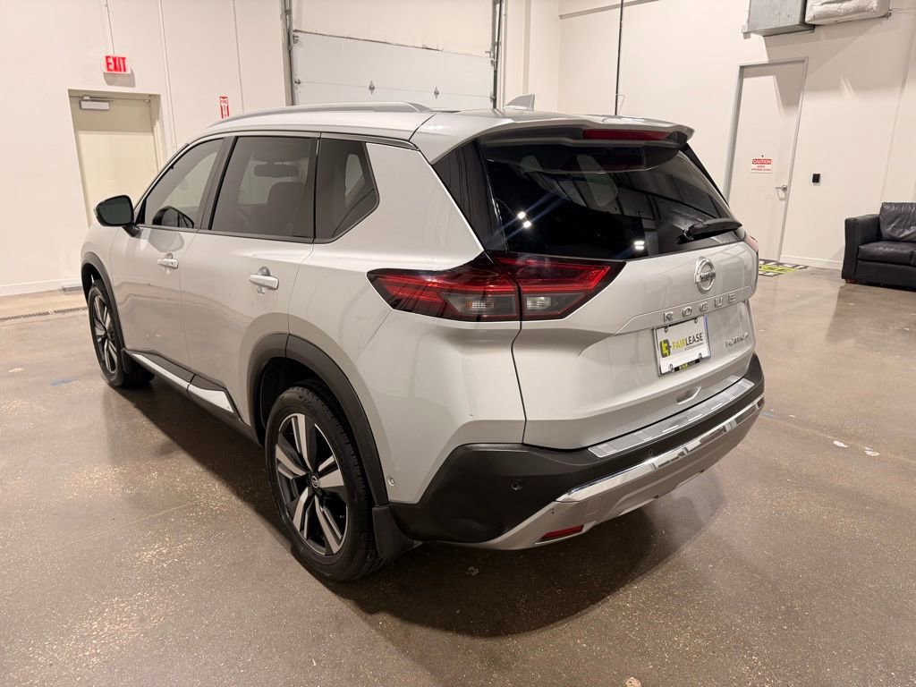 Used 2021 Nissan Rogue Platinum FWD image 7