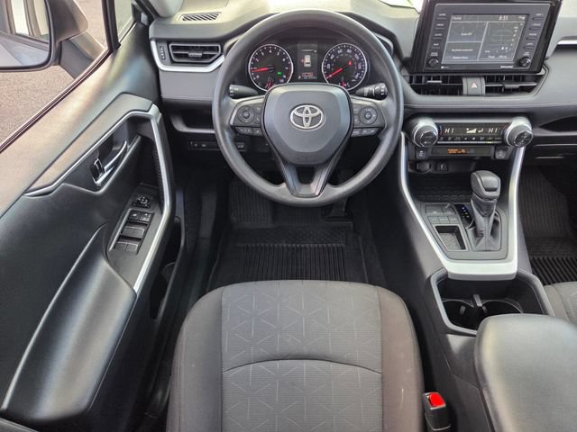 Used 2022 Toyota RAV4 XLE w/ Convenience Package FWD image 12