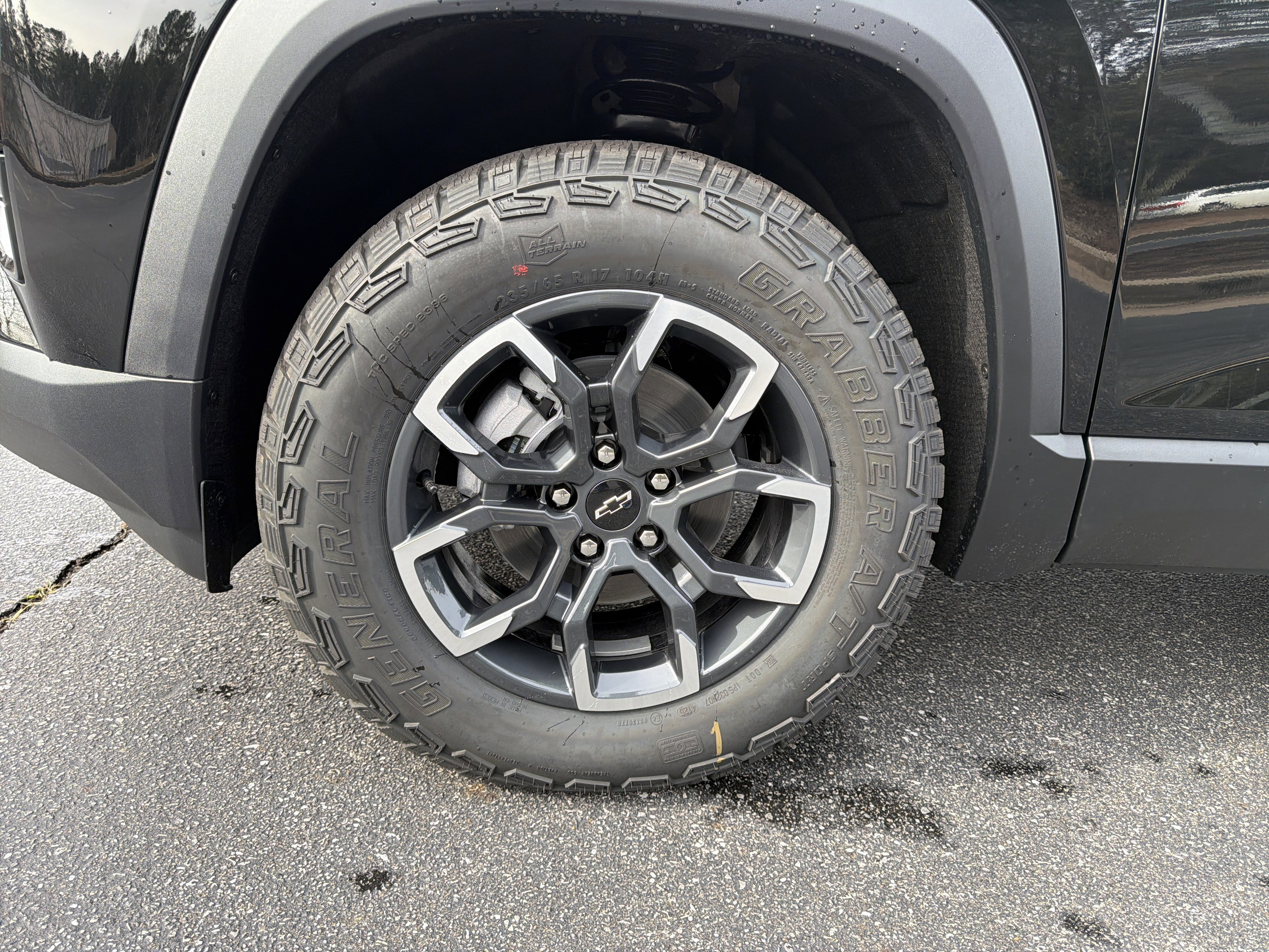 New 2026 Chevrolet Equinox ACTIV w/ Convenience Package III image 11