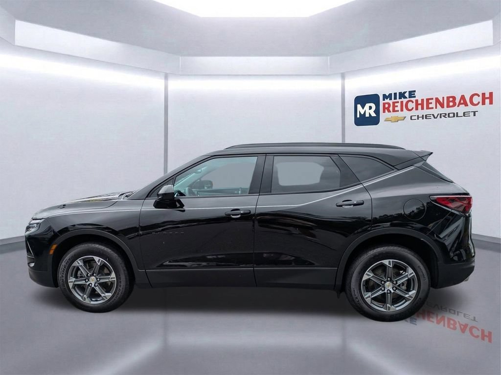 Used 2024 Chevrolet Blazer LT w/ Convenience Package FWD image 7