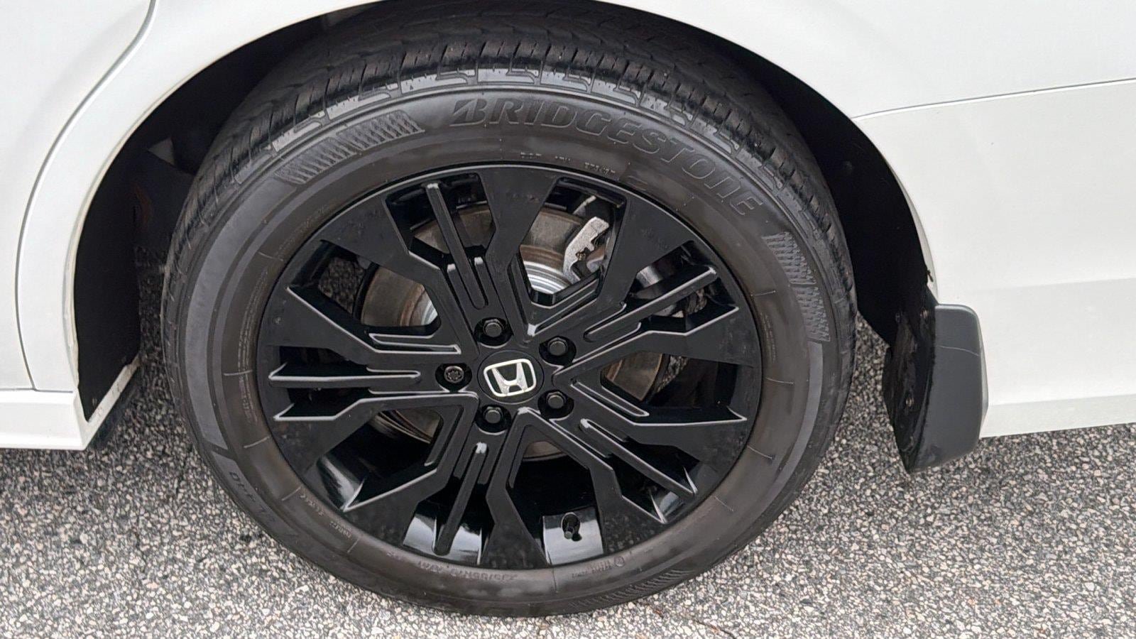 Used 2025 Honda Odyssey Sport-L image 13