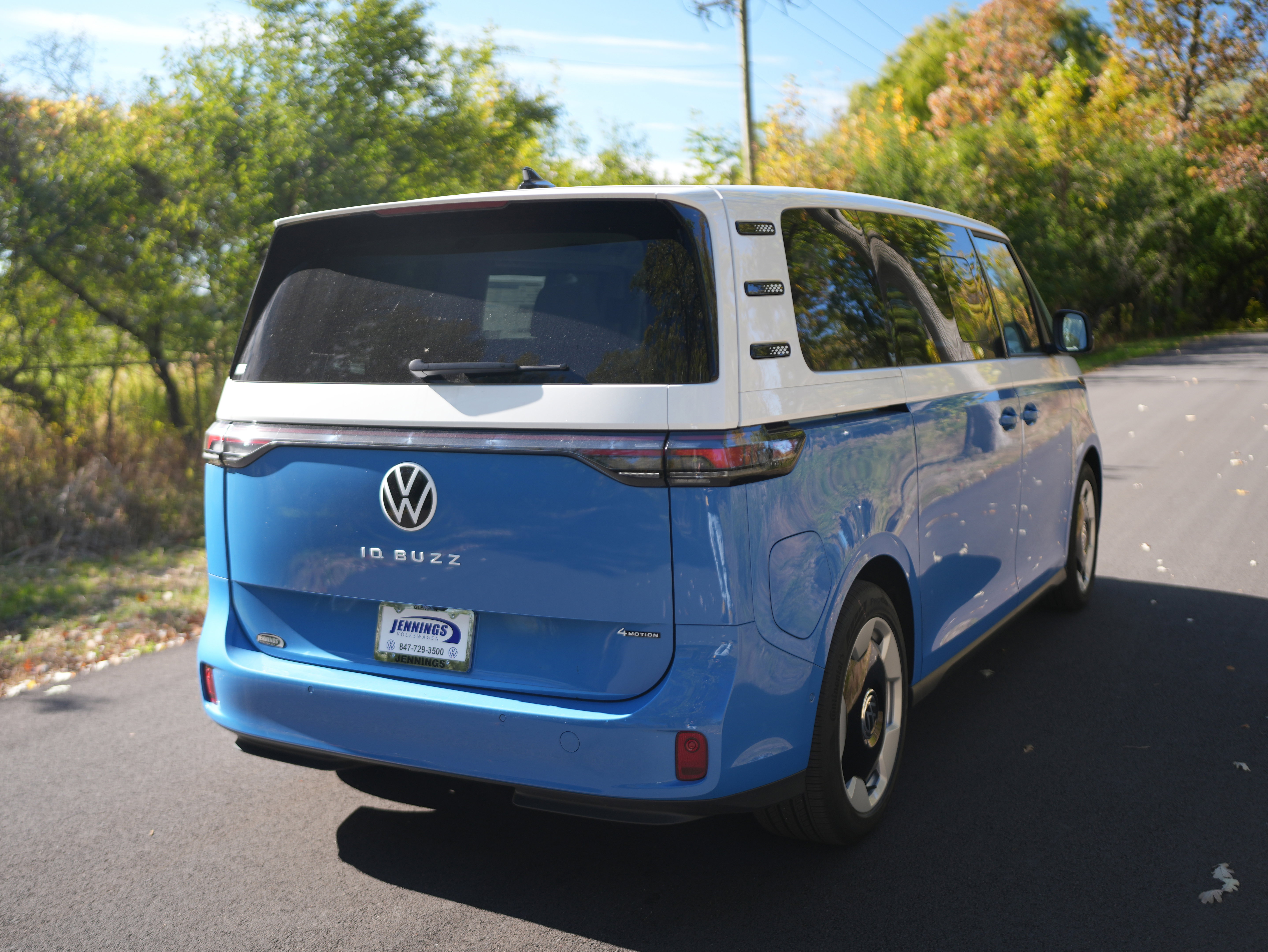 New 2025 Volkswagen ID. Buzz Pro S Plus image 8