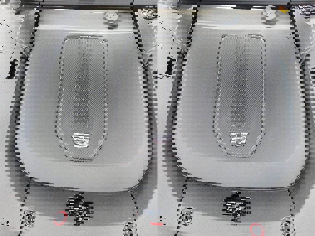 New 2026 Cadillac Lyriq V image 24