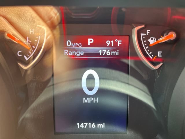 Used 2025 Jeep Gladiator Sport AWD/4WD image 17