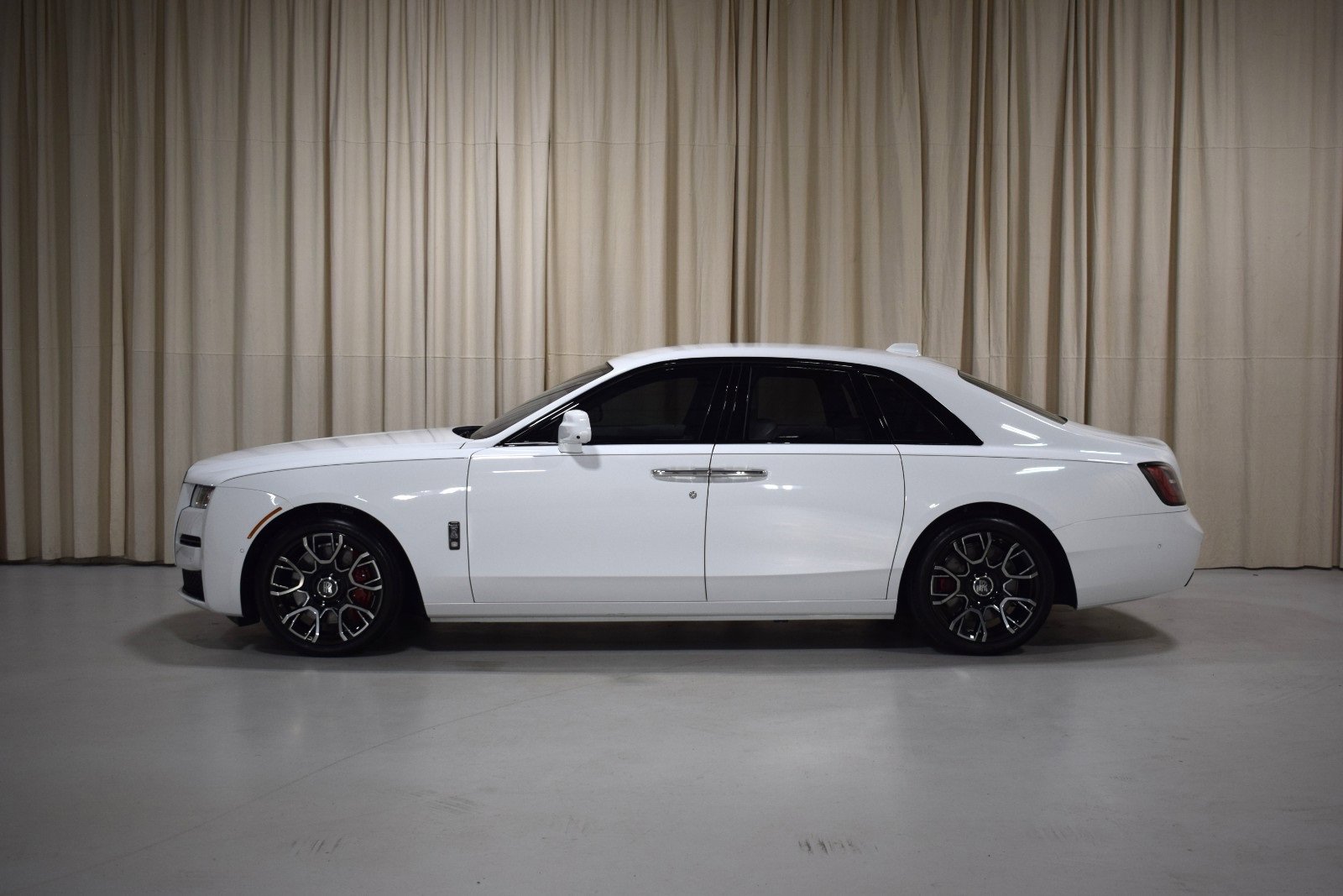 Certified 2022 Rolls-Royce Ghost Black Badge image 3