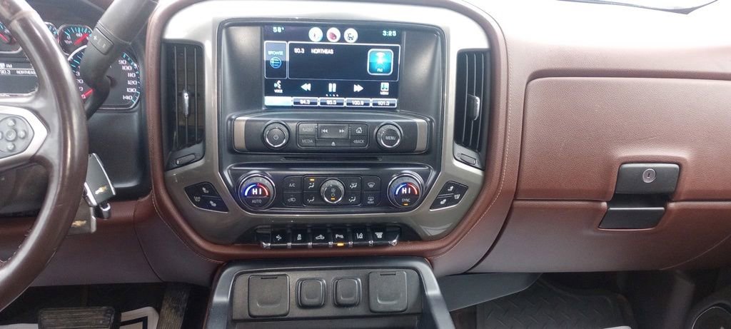 Used 2015 Chevrolet Silverado 2500 High Country w/ Duramax Plus Package image 14