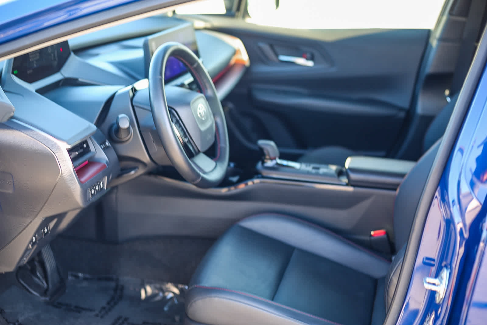 Used 2023 Toyota Prius Prime FWD image 14