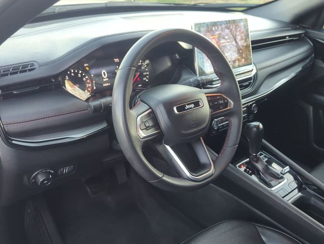 Used 2023 Jeep Compass Trailhawk image 12