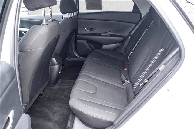 Used 2024 Hyundai Elantra SEL FWD image 21