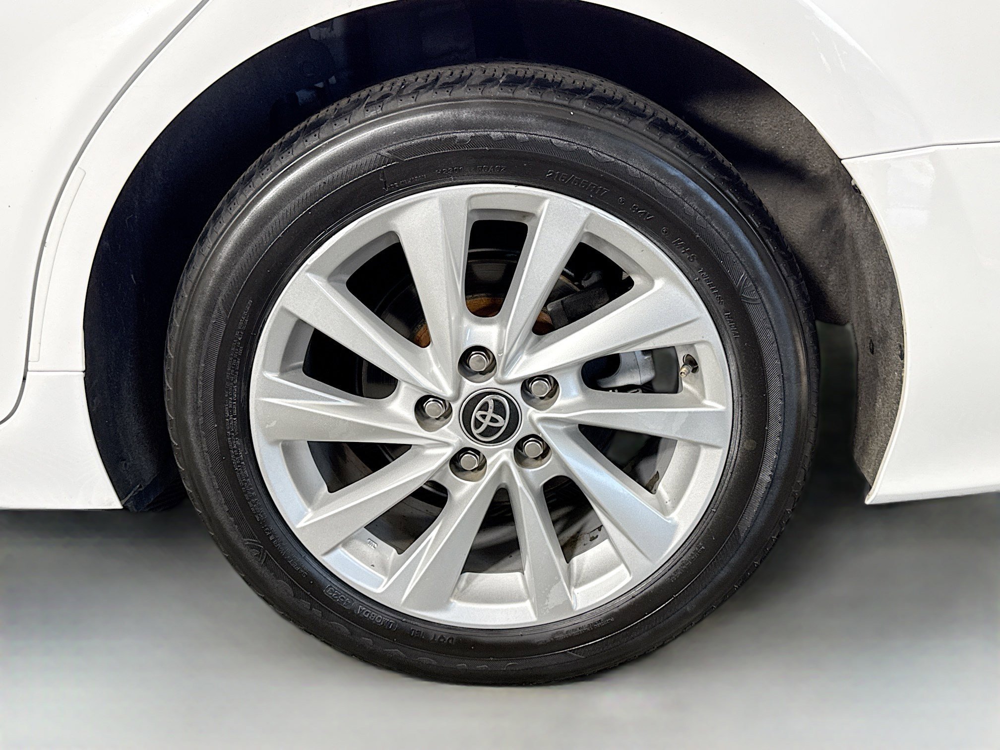 Used 2022 Toyota Camry LE image 36