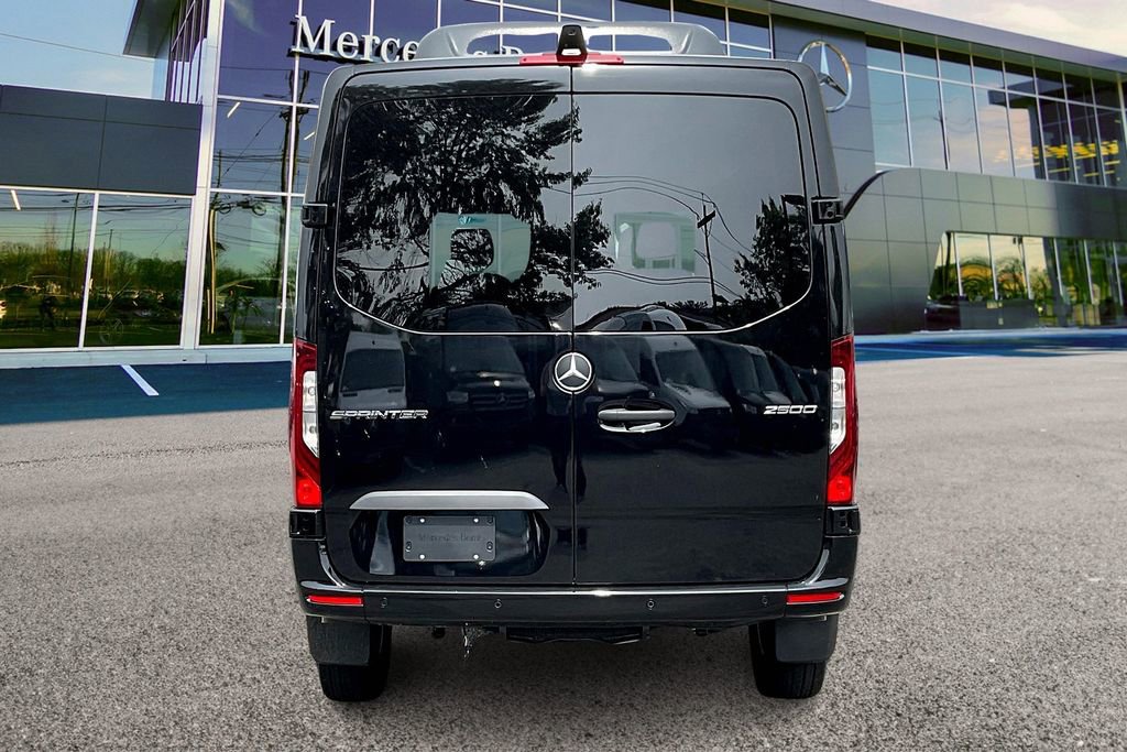 New 2025 Mercedes-Benz Sprinter 144 Cargo image 4