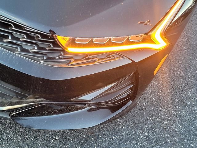 Used 2023 Kia K5 GT-Line image 12