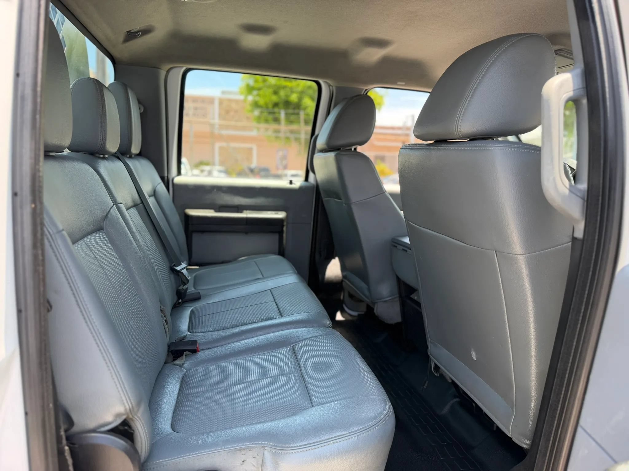 Used 2016 Ford F550 2WD Crew Cab Super Duty w/ Power Equipment Group image 16