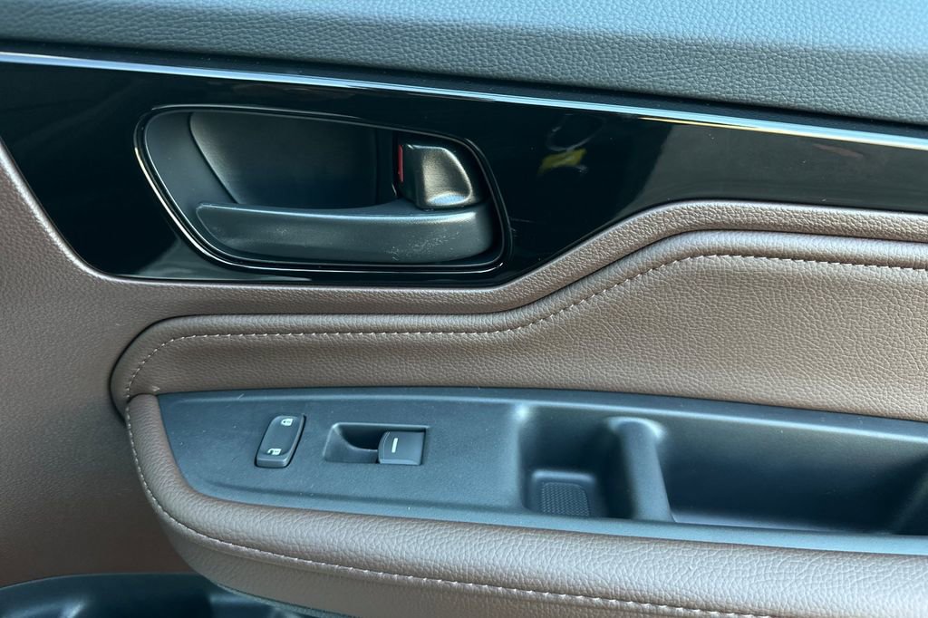 New 2026 Honda Odyssey Touring image 18