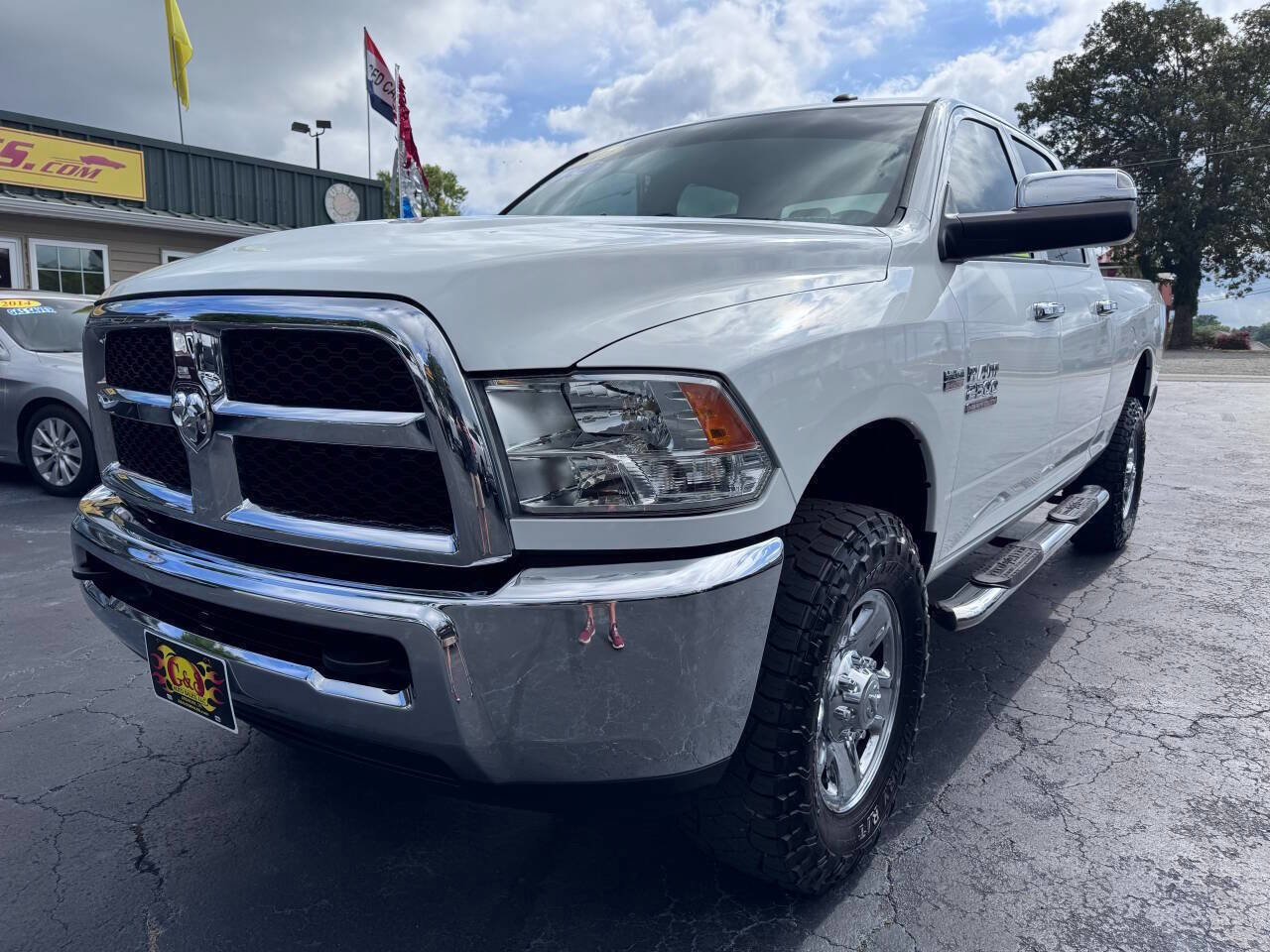 Used 2016 RAM 2500 Tradesman w/ Chrome Appearance Group image 2