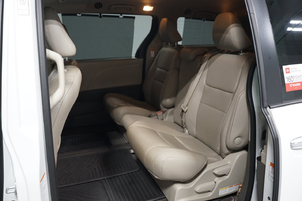 Certified 2020 Toyota Sienna XLE Premium FWD image 27