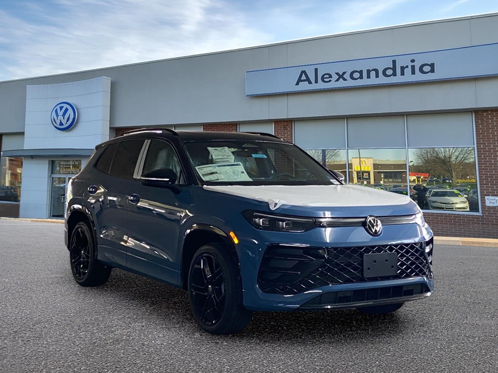 New 2026 Volkswagen Tiguan SE R-Line