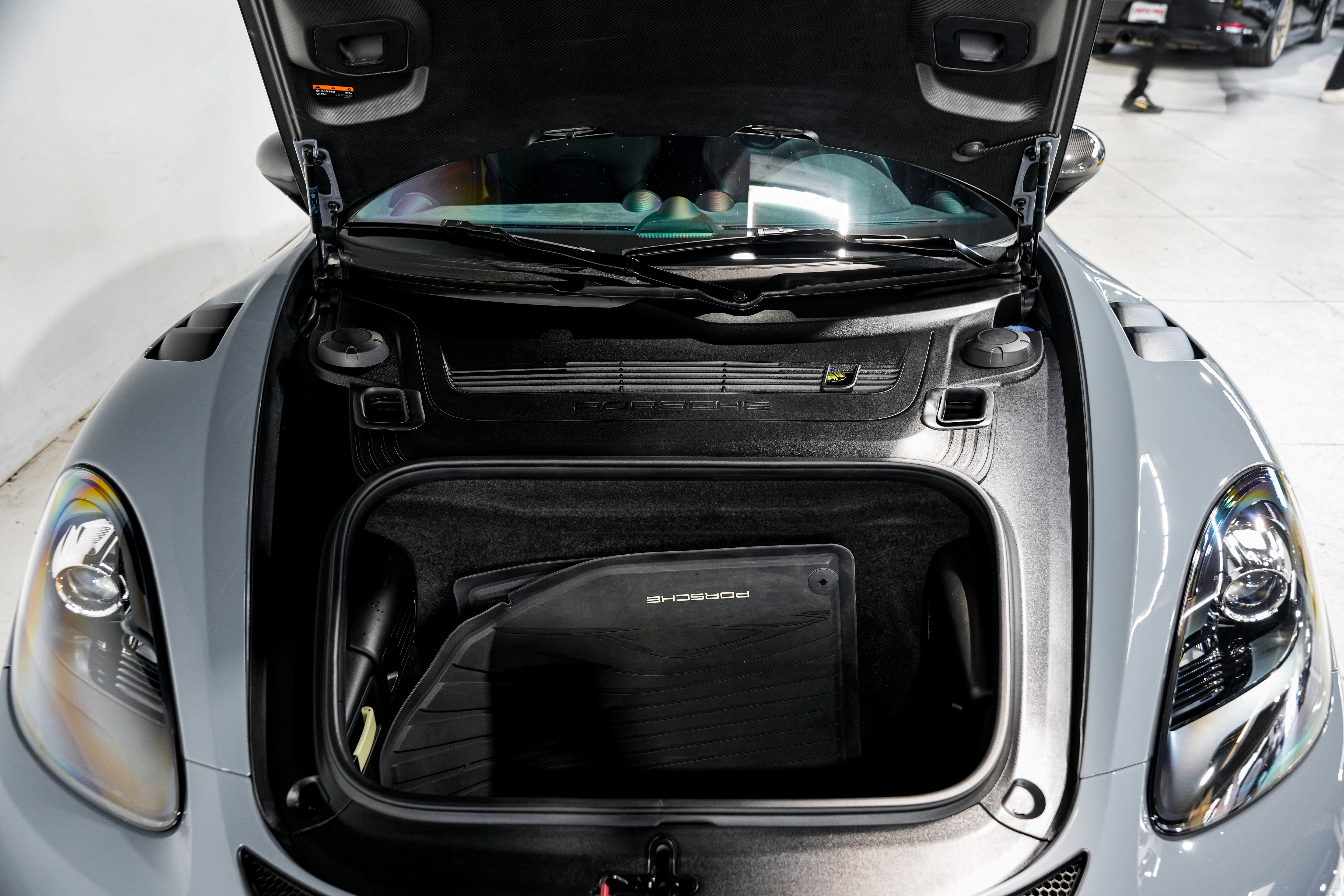 Used 2023 Porsche 718 Cayman GT4 RS RWD image 38