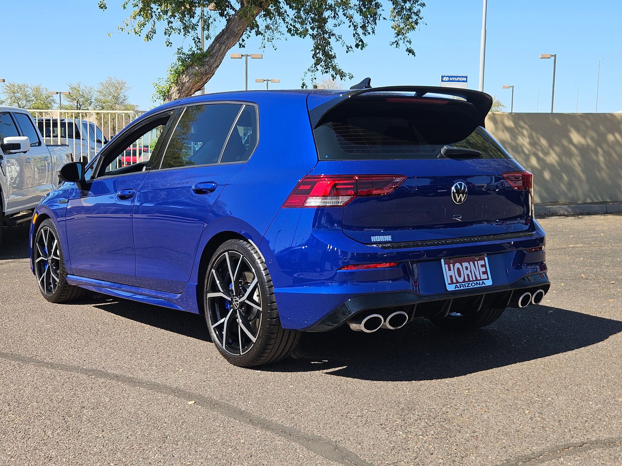 Used 2022 Volkswagen Golf R image 8
