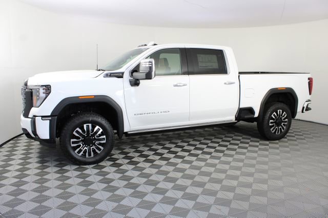 New 2026 GMC Sierra 3500 Denali Ultimate AWD/4WD image 2